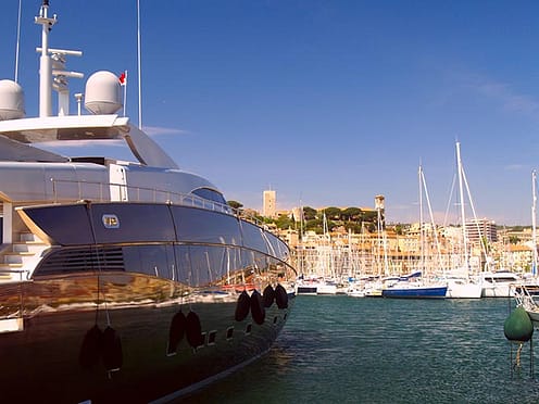 7 Reasons to Charter a Yacht on the French Riviera 7