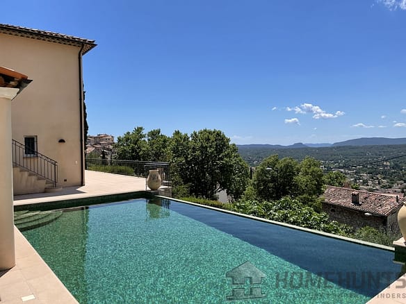 6 Bedroom Villa/House in Fayence 16