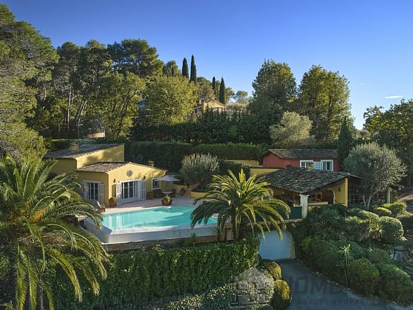 5 Bedroom Villa/House in Mougins 28