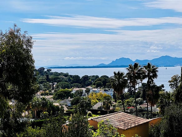 3 Bedroom Apartment in Cap D Antibes 30