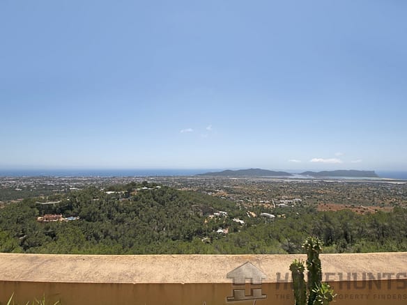 6 Bedroom Villa/House in Sant Josep De Sa Talaia 14