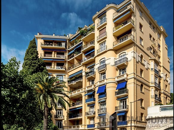 1 Bedroom Apartment in Monaco 34