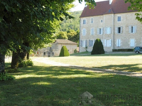 7 Bedroom Castle/Estates in Pont-d'ain 22