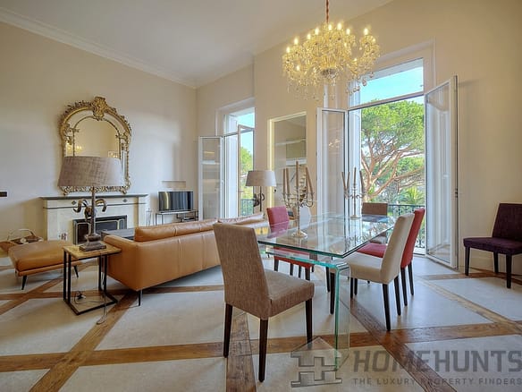 3 Bedroom Apartment in Cannes 12