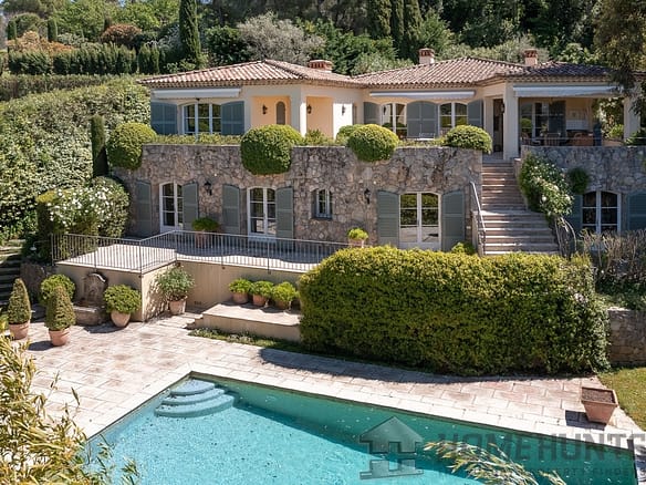 4 Bedroom Villa/House in Mougins 20