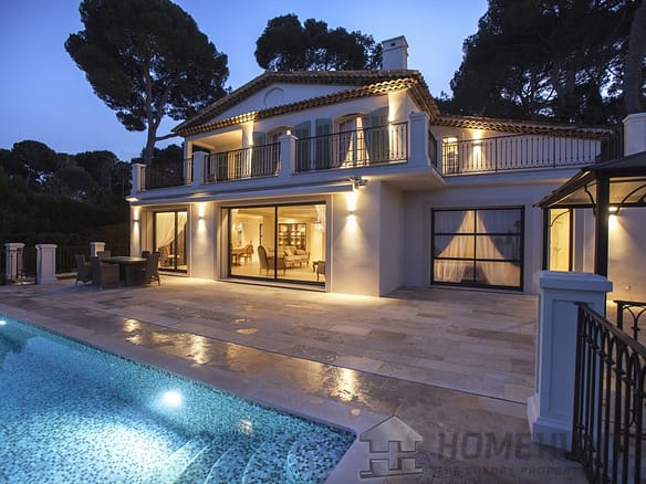 5 Bedroom Villa/House in Cap D Antibes 14