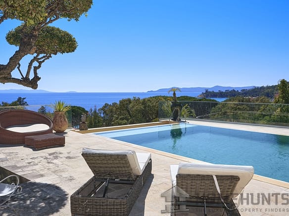 6 Bedroom Villa/House in Le Lavandou 16