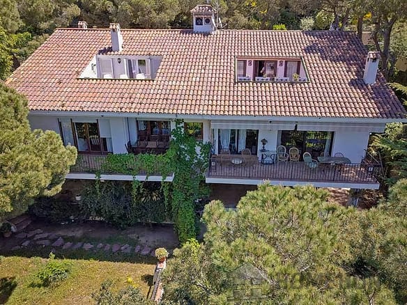 8 Bedroom Villa/House in Lloret De Mar 8