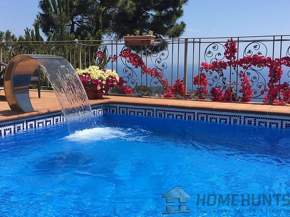 6 Bedroom Villa/House in Lloret De Mar 20