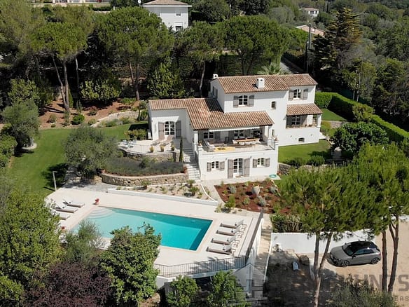 6 Bedroom Villa/House in Valbonne 24