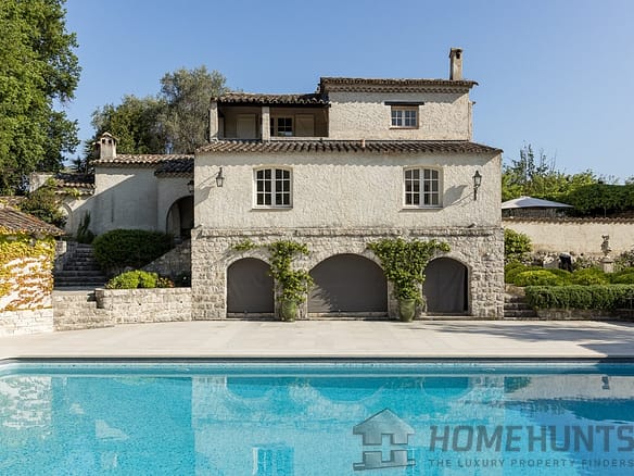 3 Bedroom Villa/House in Vence 24