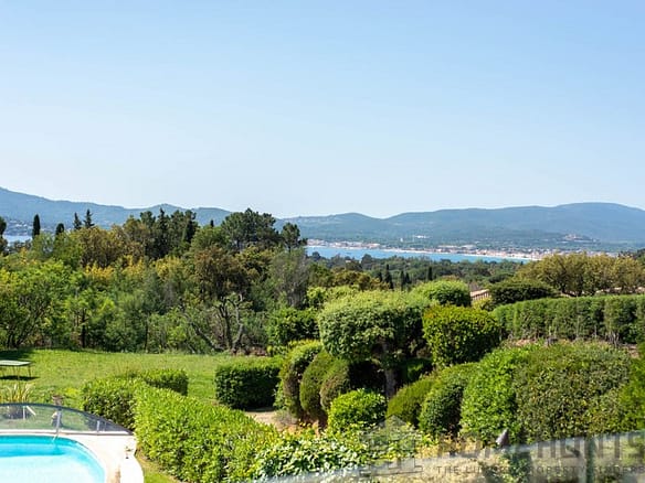 4 Bedroom Villa/House in Grimaud 24