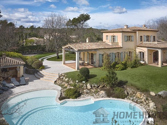 4 Bedroom Villa/House in Fayence 8