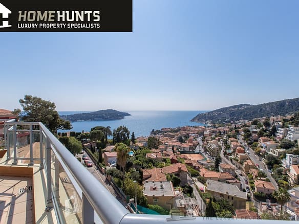 4 Bedroom Apartment in Villefranche Sur Mer 6