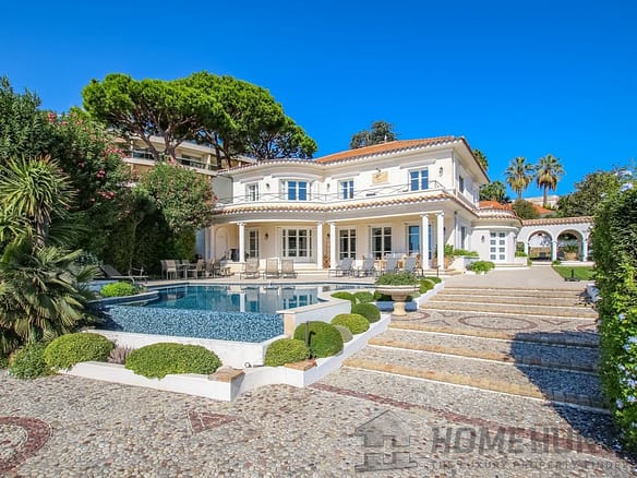 6 Bedroom Villa/House in Cap D Antibes 26