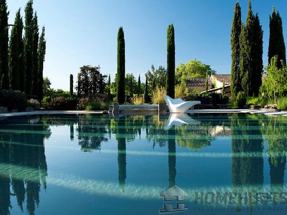 6 Bedroom Villa/House in Vaison La Romaine 20