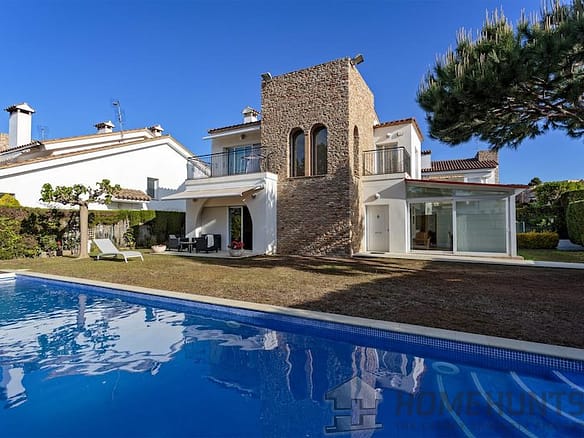 4 Bedroom Villa/House in Platja D’aro 18