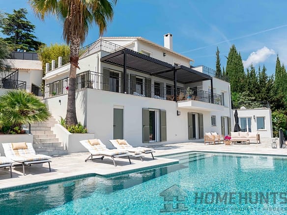 7 Bedroom Villa/House in Roquebrune Cap Martin 34