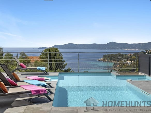 4 Bedroom Villa/House in Le Lavandou 4