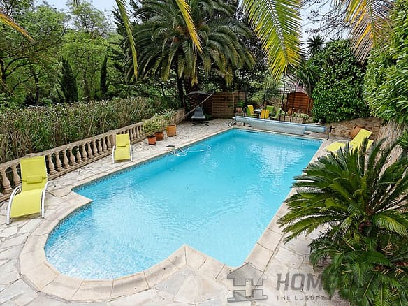 4 Bedroom Villa/House in Mougins 2