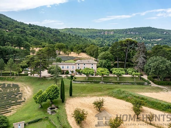 16 Bedroom Villa/House in Saignon 4