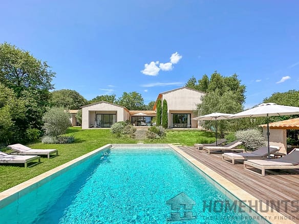 4 Bedroom Villa/House in Grimaud 28