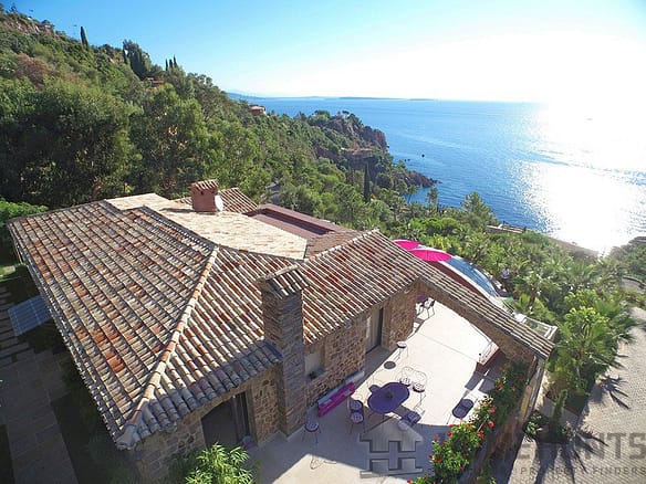 5 Bedroom Villa/House in Theoule Sur Mer 16