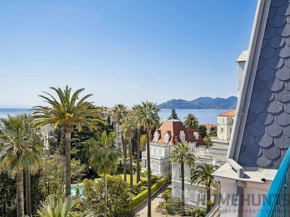 3 Bedroom Apartment in Cannes 16