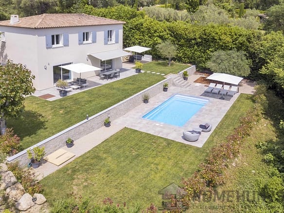 4 Bedroom Villa/House in Mougins 24