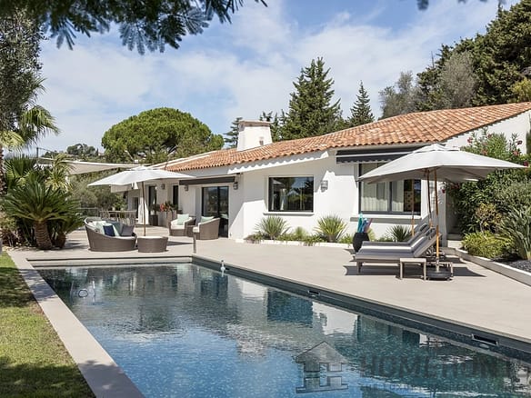 5 Bedroom Villa/House in Mougins 20