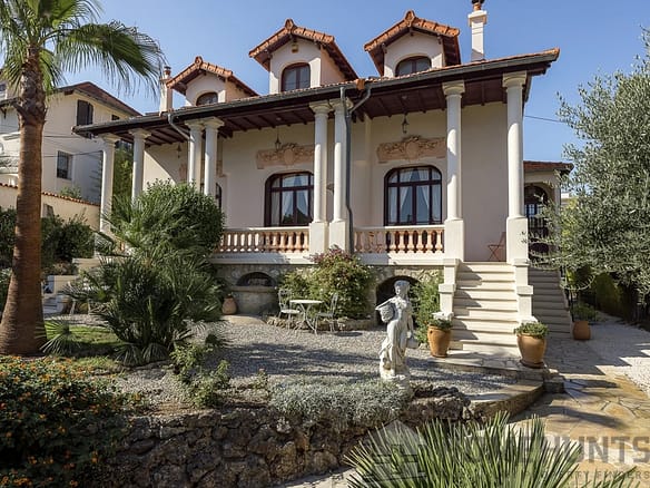 6 Bedroom Villa/House in Cannes 4