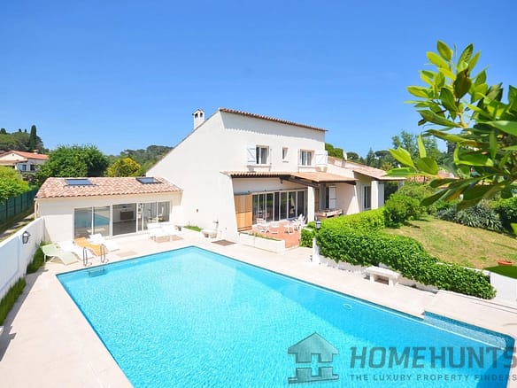 6 Bedroom Villa/House in Biot 26