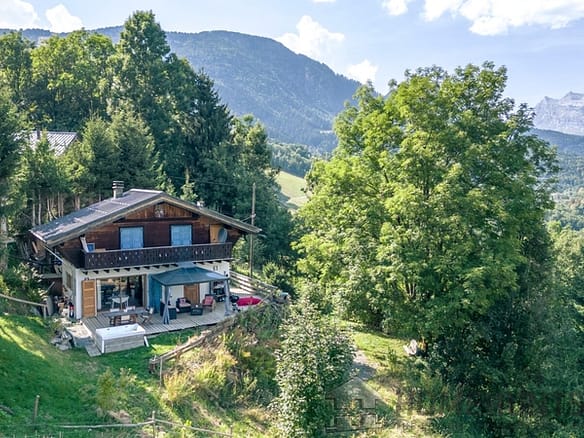 3 Bedroom Chalet in Les Houches 10