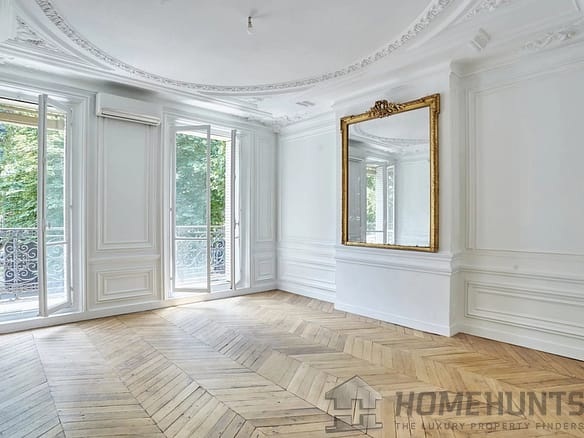 4 Bedroom Apartment in Paris 5th (Latin Quarter – Mouffetard) 32