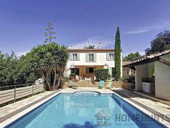 5 Bedroom Villa/House in La Cadiere D Azur 36