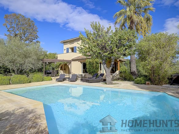 5 Bedroom Villa/House in Valbonne 2