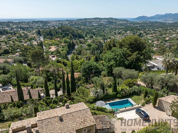 7 Bedroom Villa/House in Mougins 34