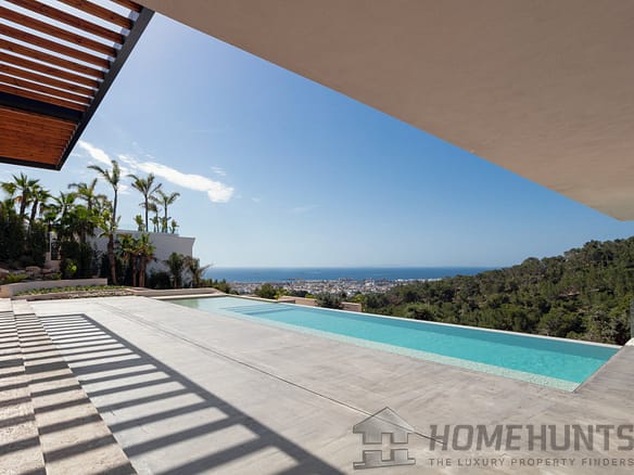 4 Bedroom Villa/House in Ibiza 24