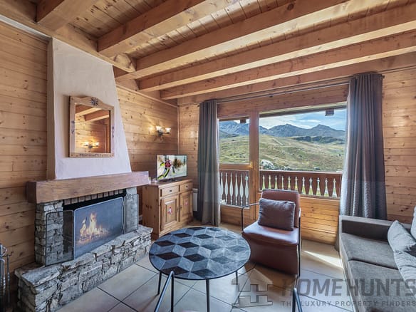 3 Bedroom Apartment in Val Thorens 10