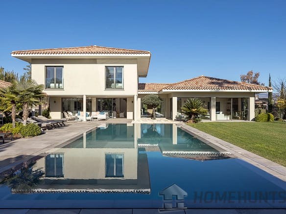 4 Bedroom Villa/House in Tourrettes 6