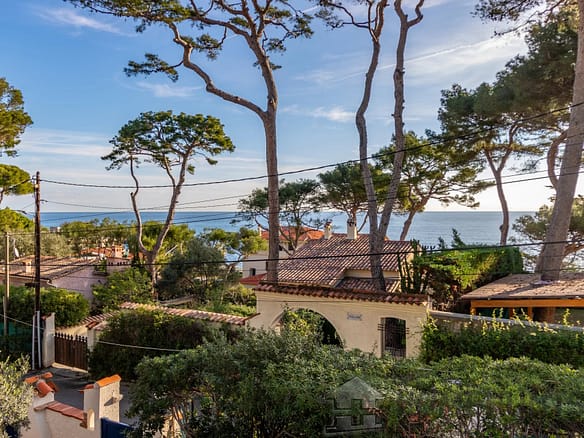 5 Bedroom Villa/House in Cap D Antibes 30