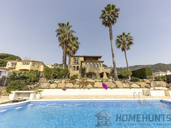 7 Bedroom Villa/House in Platja D'aro 8