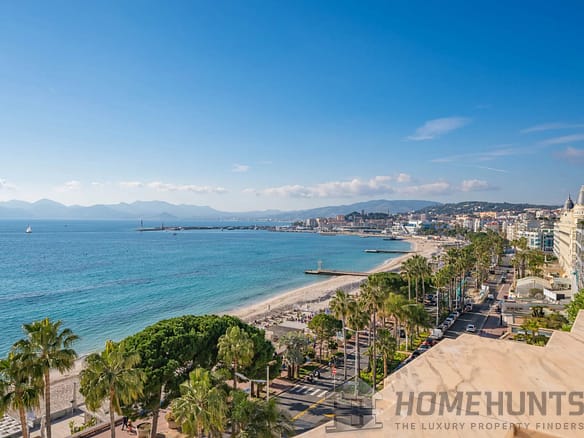 3 Bedroom Apartment in Cannes 2