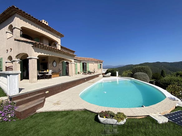 3 Bedroom Villa/House in Les Adrets De L Esterel 30