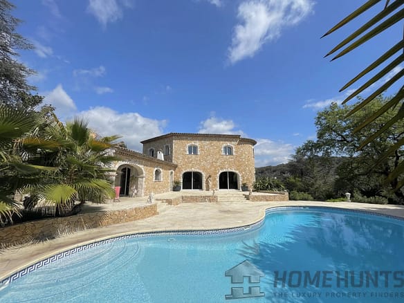 5 Bedroom Villa/House in Biot 6