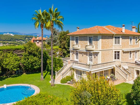 6 Bedroom Villa/House in Cannes 22