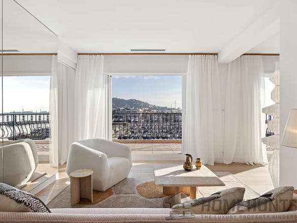 3 Bedroom Apartment in Cannes 18