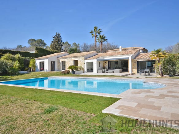 5 Bedroom Villa/House in Valbonne 32