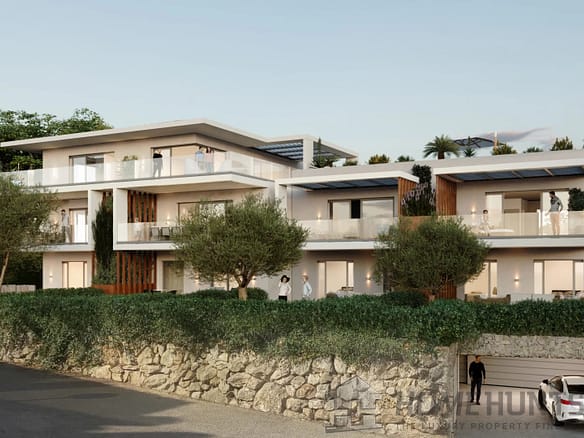 3 Bedroom Apartment in Biot 2