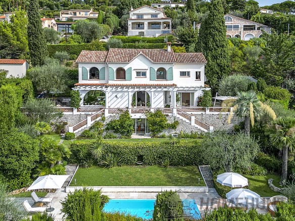 5 Bedroom Villa/House in Mougins 8